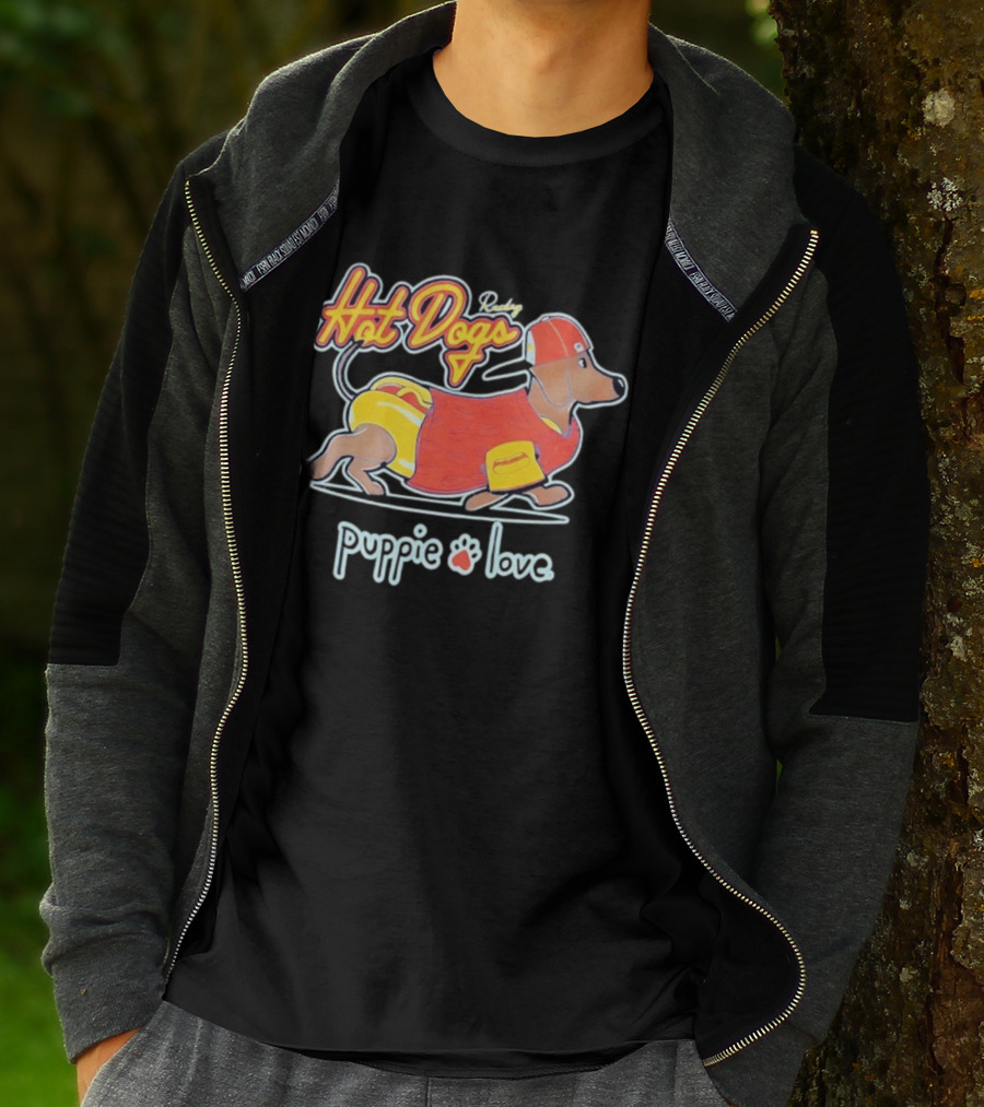 Rockin Hot Dogs Puppie Love Dachshund Dog Lover T-Shirt