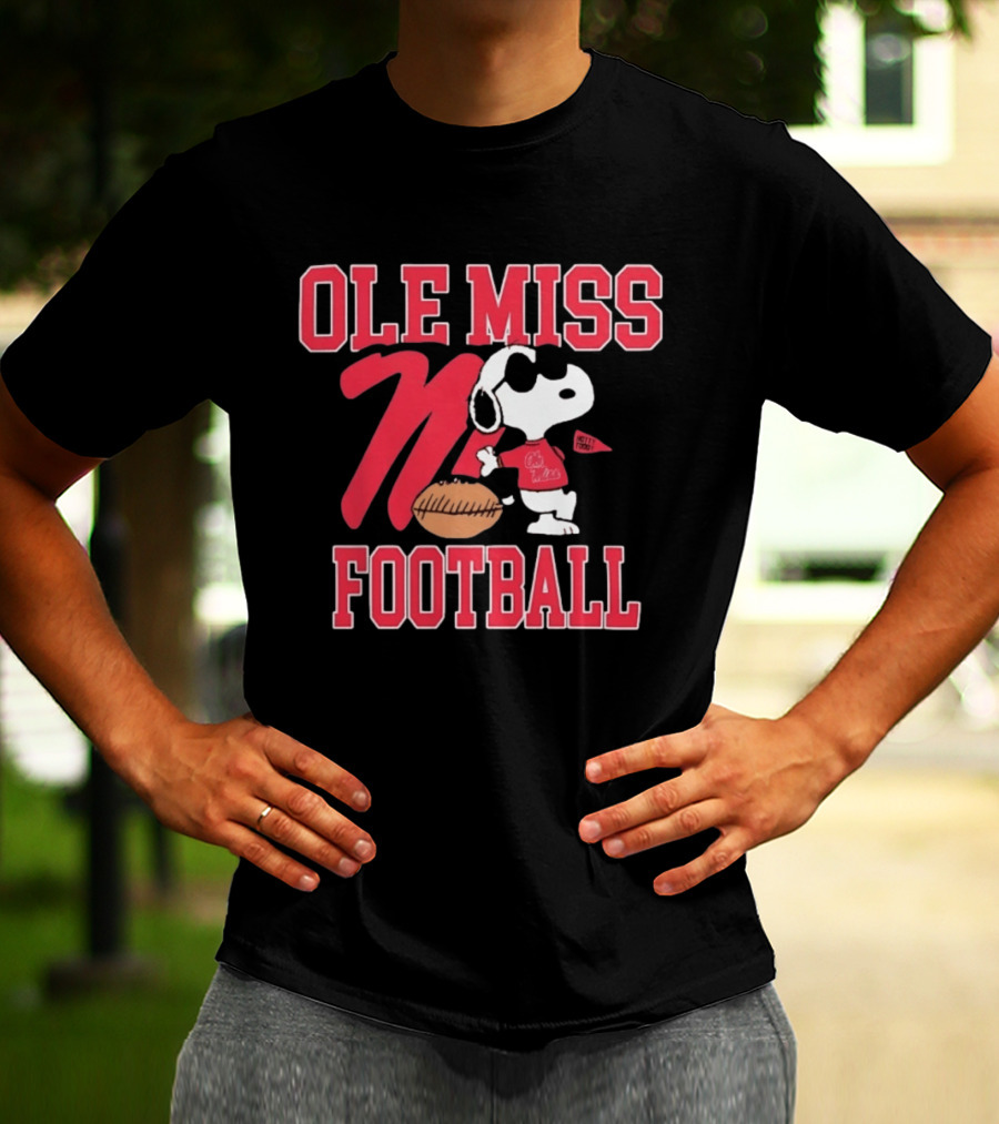 Ole Miss Football Snoopy Hotty Toddy Peanuts T-Shirt