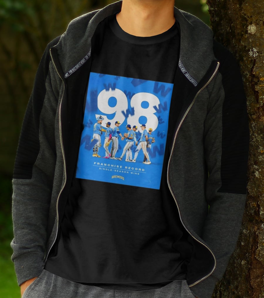 Milwaukee Brewers 98 Franchise Record Single Season Wins Team Celebration T-Shirt