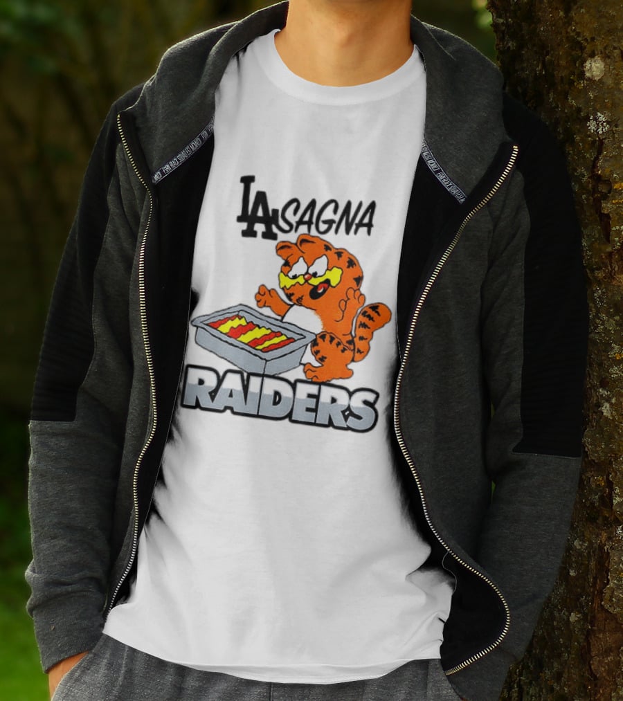 LA Lasagna Raiders Orange Cat Eating Lasagna Sports Rivalry T-Shirt
