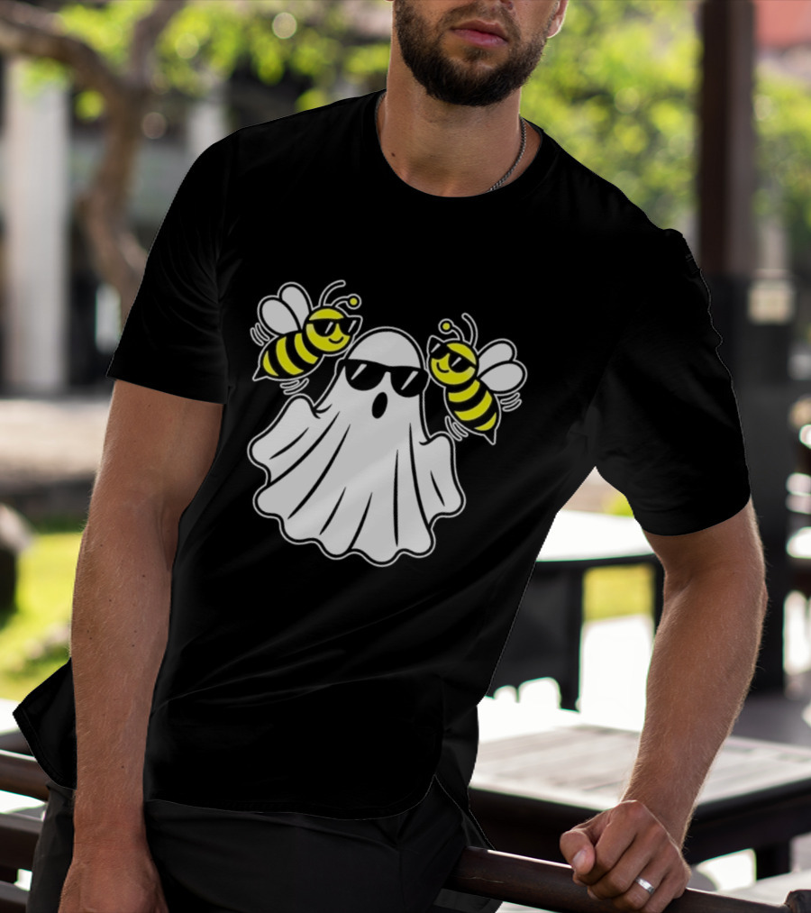 Ghost With Sunglasses And Bees Spooky Halloween Fun T-Shirt