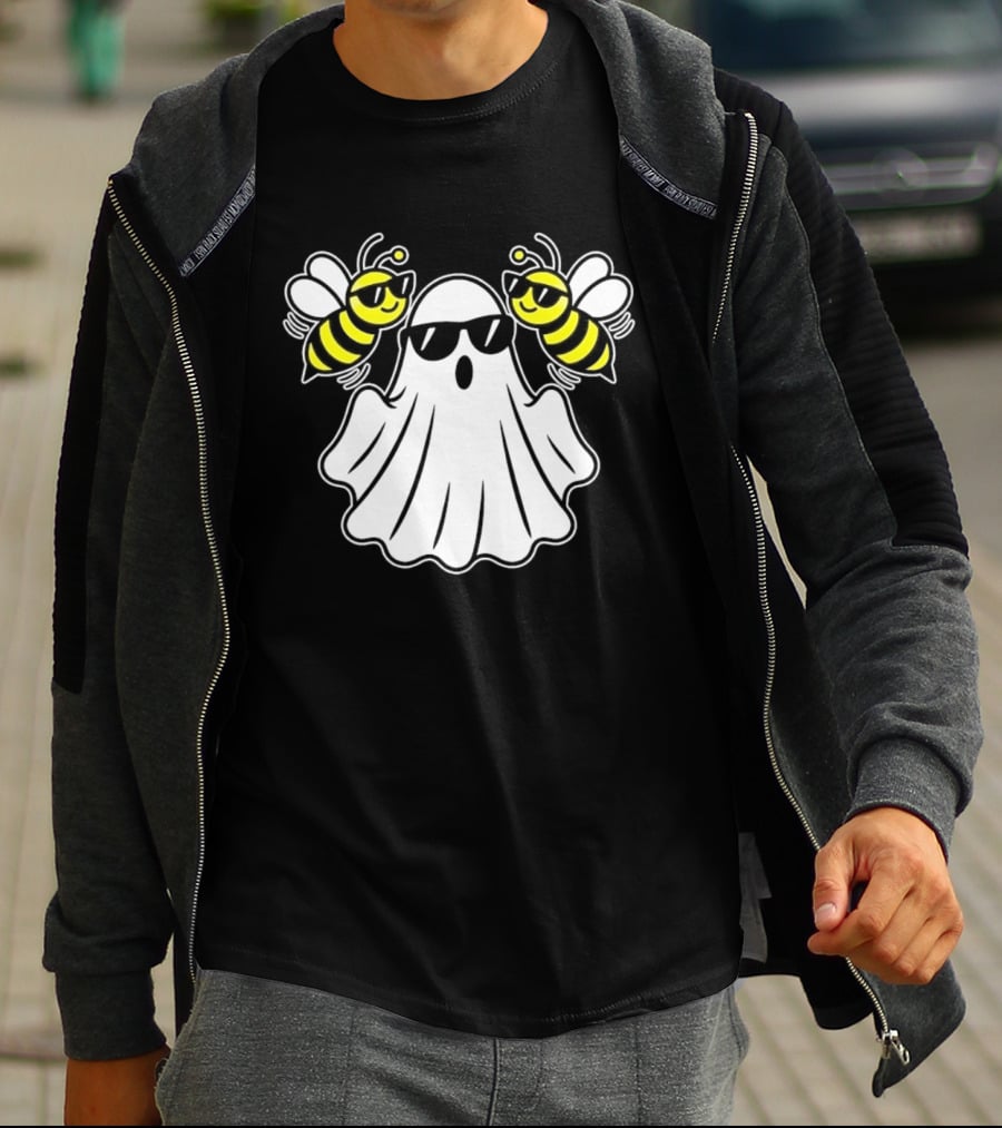 Ghost With Sunglasses And Bees Spooky Halloween Fun T-Shirt