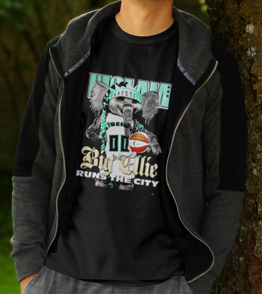 New York Liberty Big Ellie Runs The City Statue Crown Basketball T-Shirt