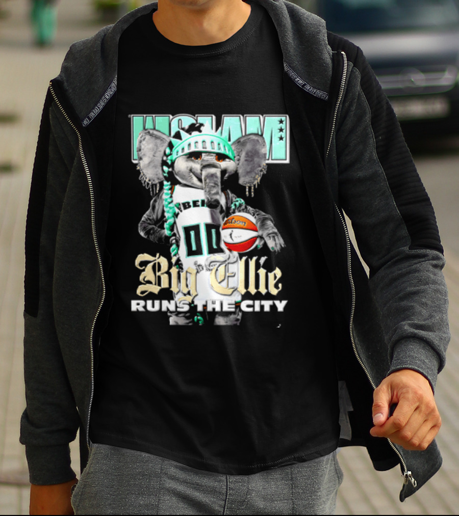 New York Liberty Big Ellie Runs The City Statue Crown Basketball T-Shirt