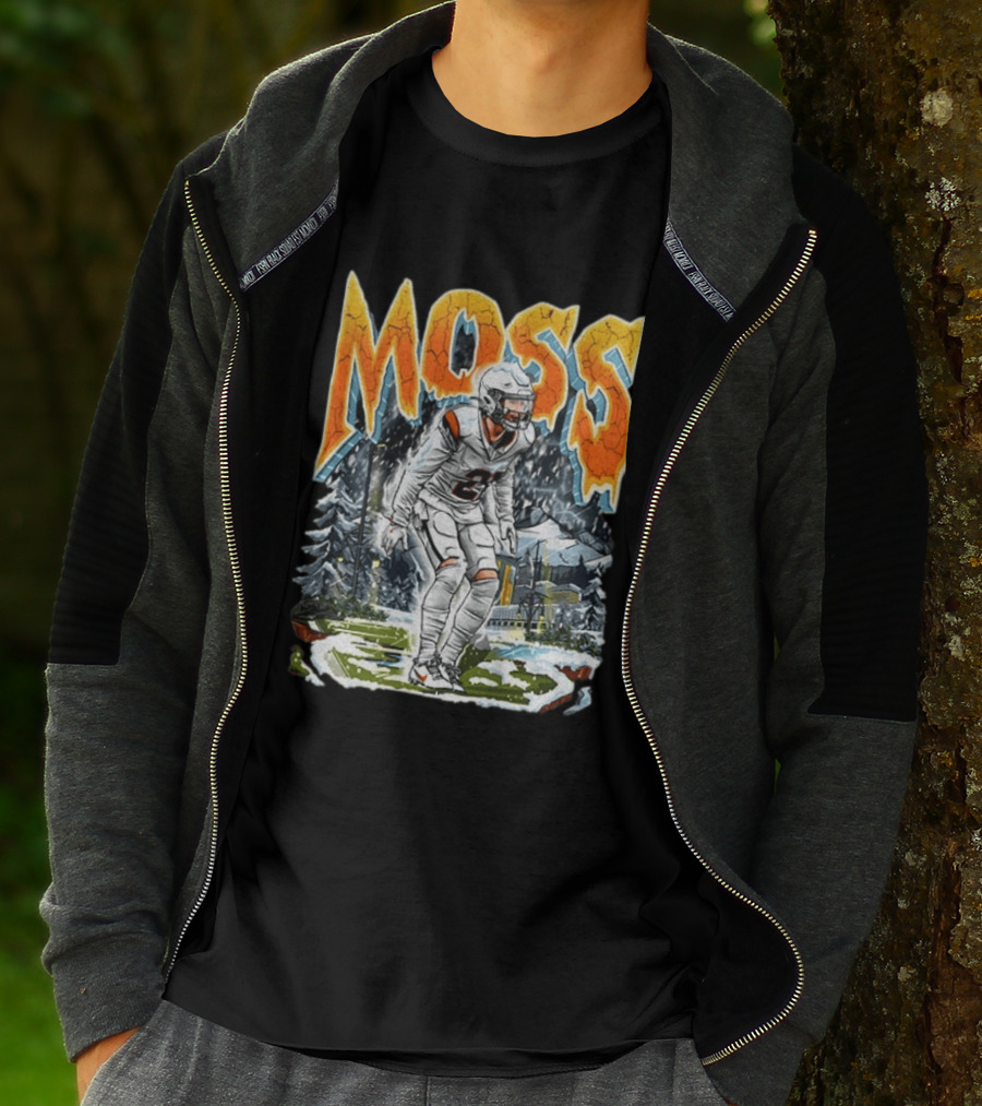 Moss Broncos Country Football Comic Style Winter Sports Scene T-Shirt