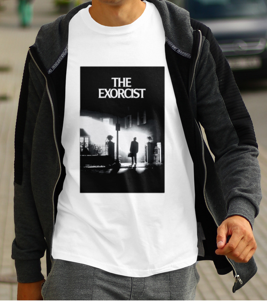 The Exorcist Iconic Horror Movie Walking Man Shadow Scene T-Shirt