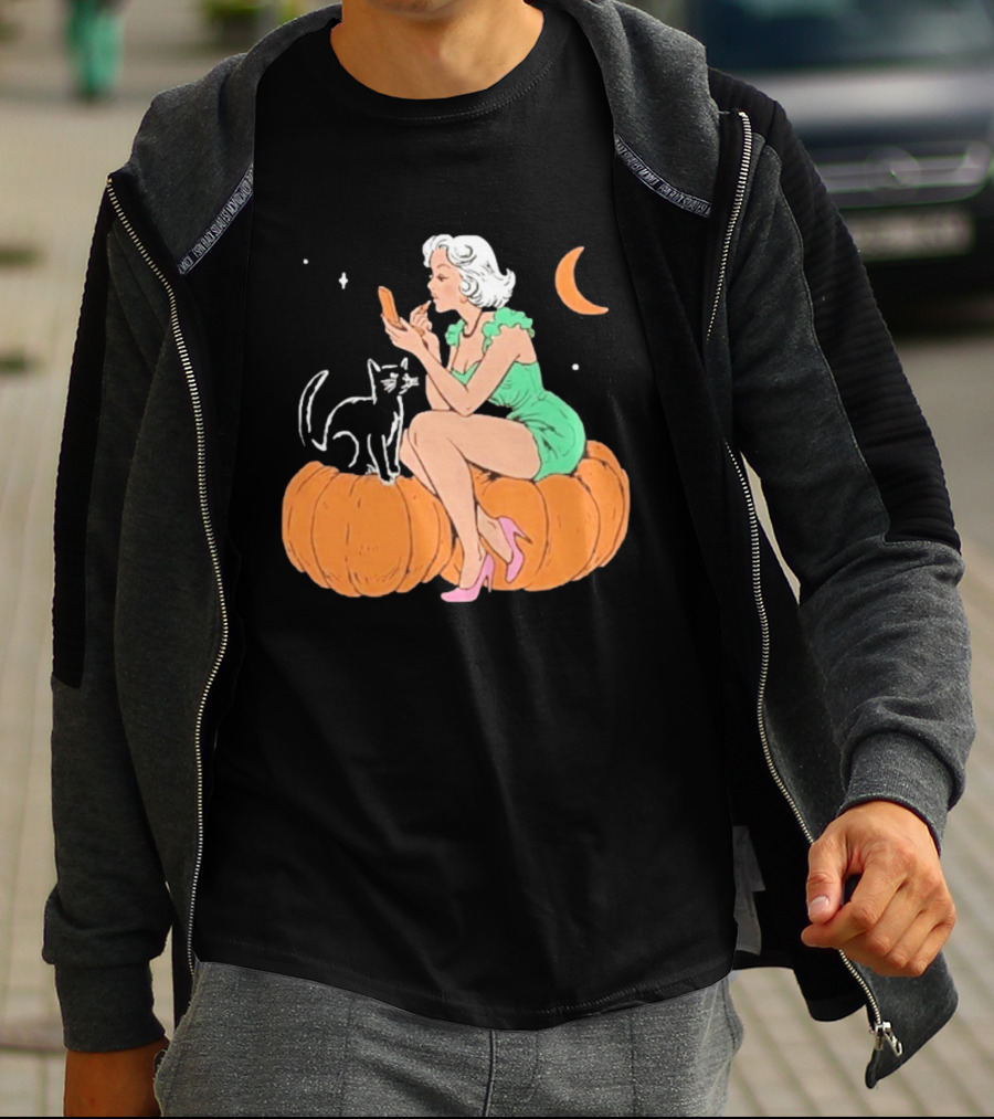 Pinup Girl Applying Lipstick On Pumpkin With Black Cat Halloween Moon Scene T-Shirt