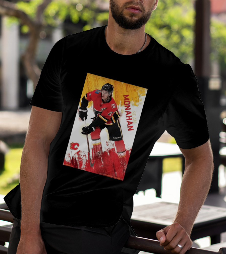 Sean Monahan Calgary Flames NHL Hockey Action T-Shirt