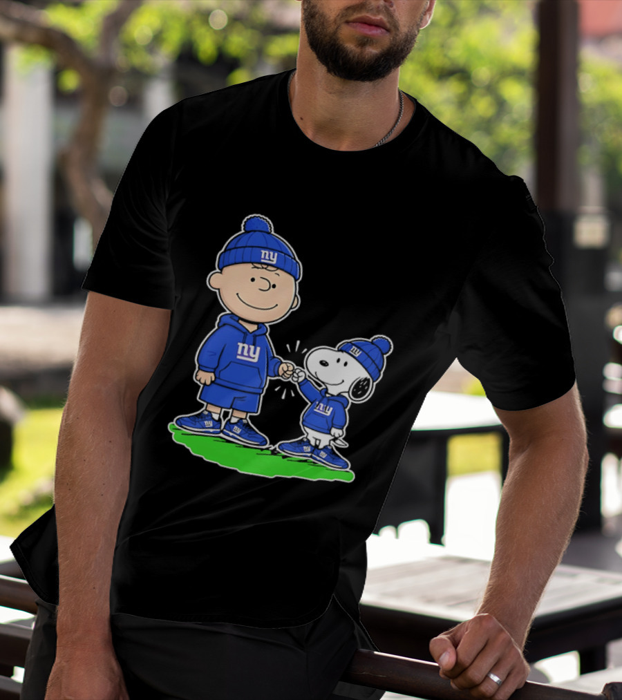 Snoopy And Charlie Brown NY Giants NFL Collaboration T-Shirt