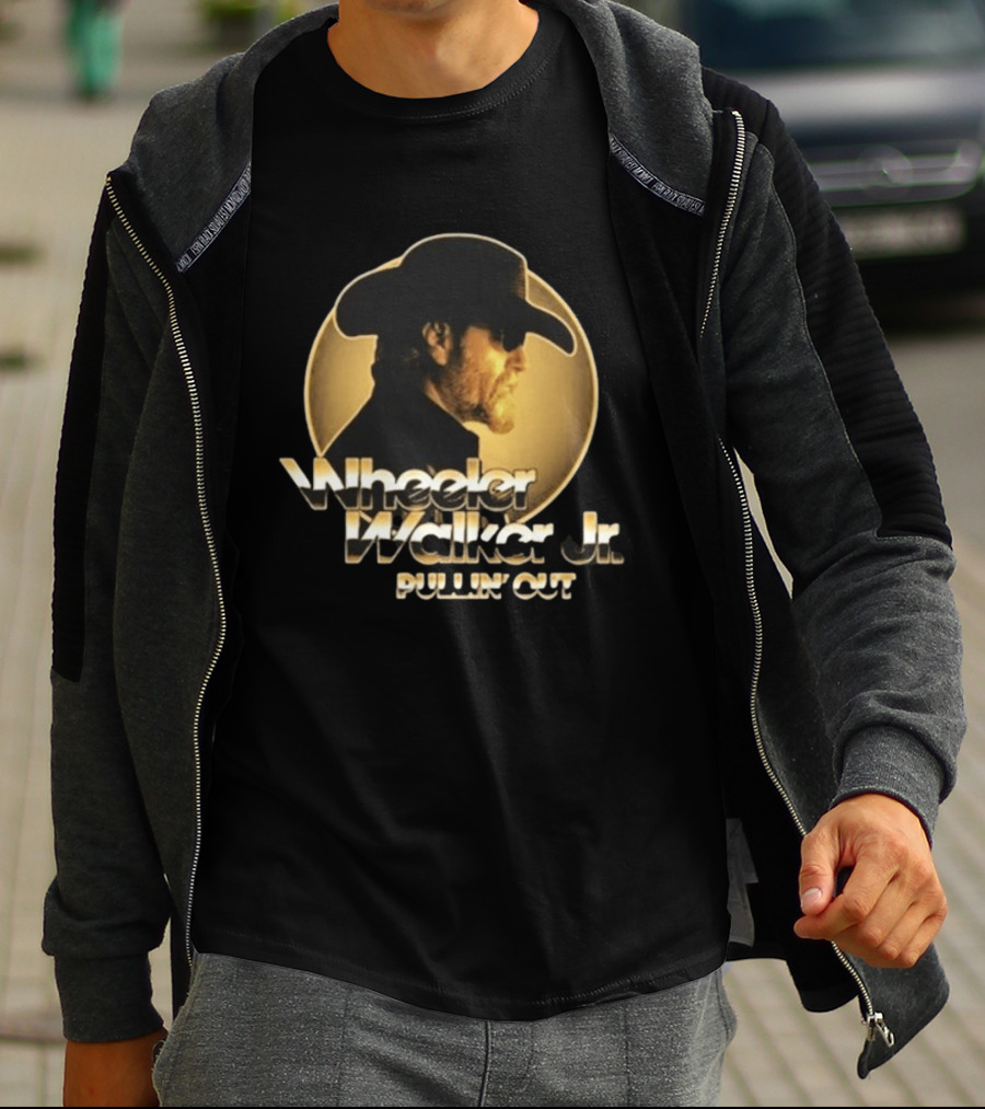 Wheeler Walker Jr. Pullin' Out Album Cover Portrait In Gold T-Shirt