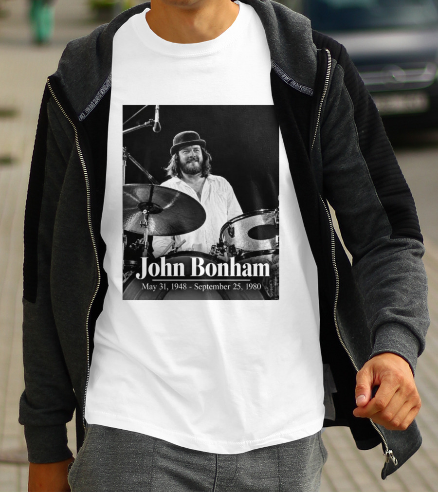 John Bonham May 31 1948 September 25 1980 Drummer Tribute Black And White Photo T-Shirt
