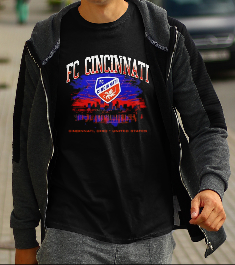 FC Cincinnati Skyline Cincinnati Ohio United States T-Shirt