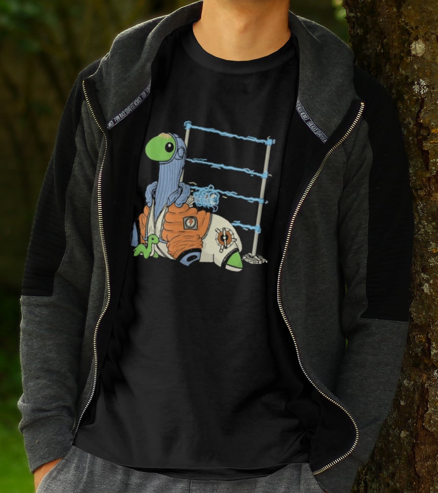 Wattson Nessie Apex Legends Character With Baby Nessie And Fences T-Shirt