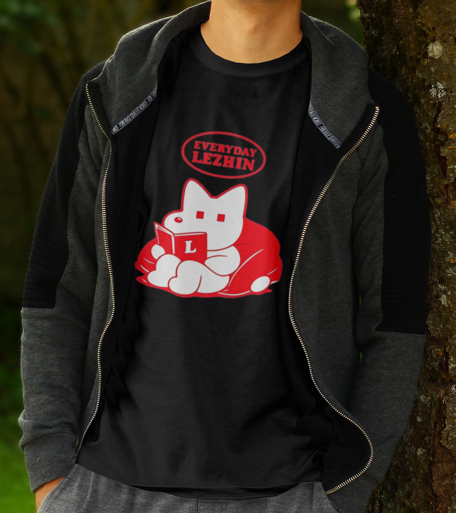 Everyday Lezhin Reading Webtoon Relaxing Cartoon Character With Book T-Shirt