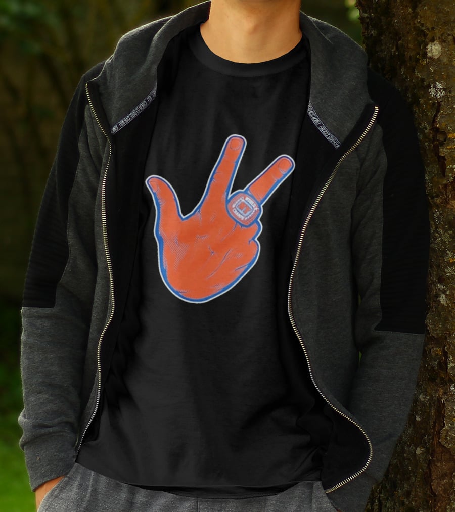 New York Knicks World Champs Victory Hand Sign With Ring NY Sports T-Shirt