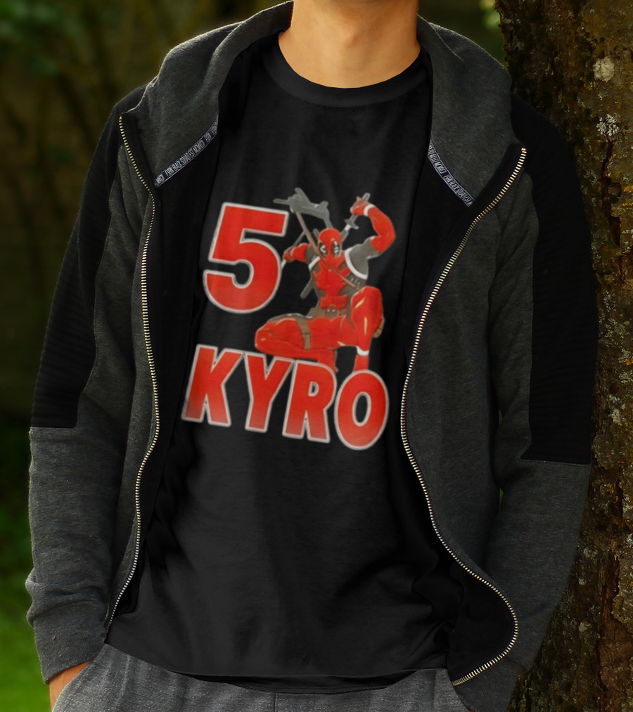 5 Kyro Crouching Deadpool With Swords T-Shirt