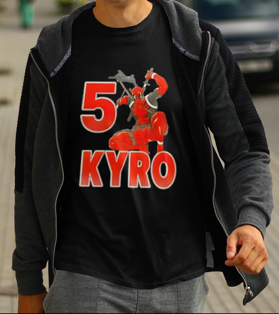 5 Kyro Crouching Deadpool With Swords T-Shirt