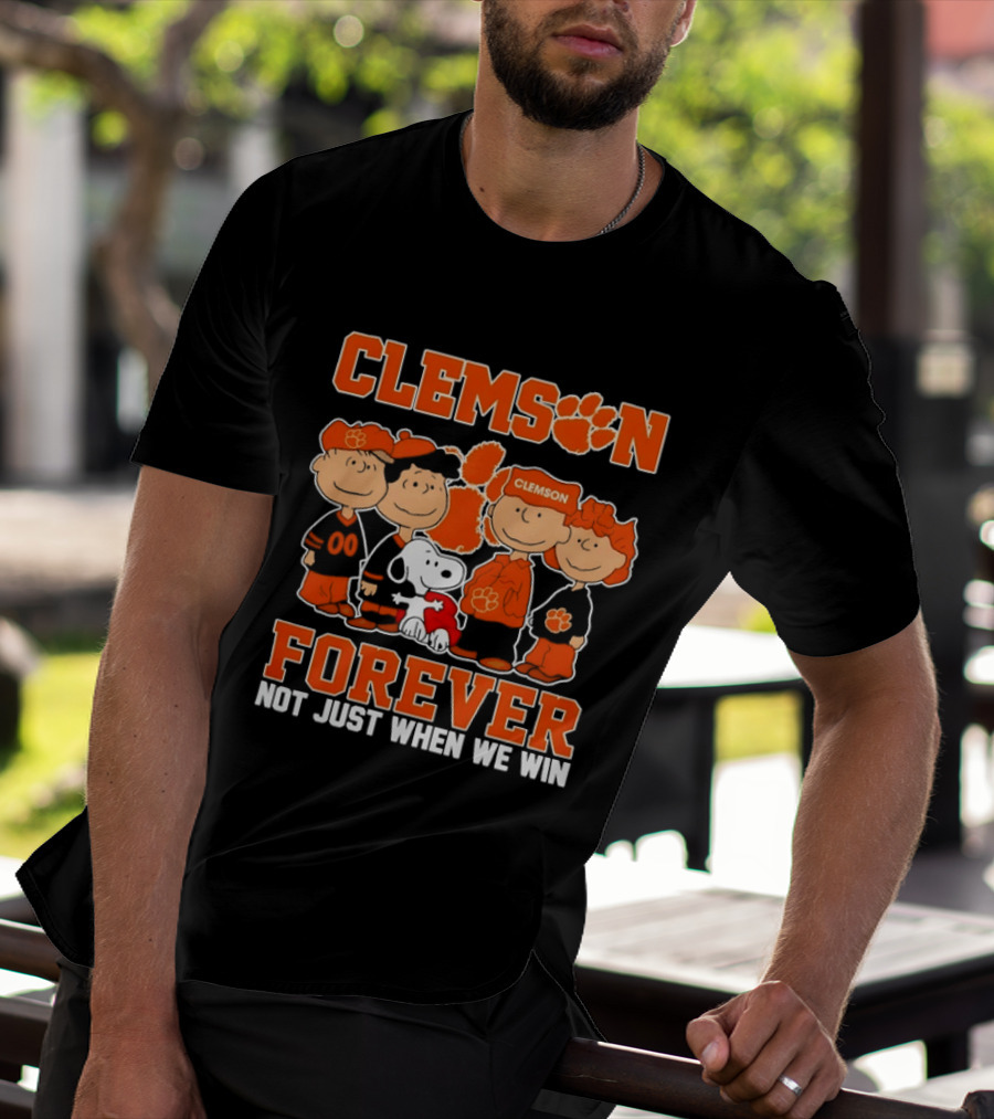 Clemson Forever Not Just When We Win Peanuts Characters Paw T-Shirt