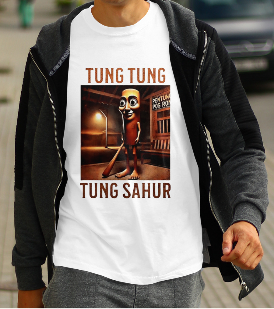 Tung Tung Tung Sahur Pentung Pos Ron Indonesian Culture Night Scene T-Shirt