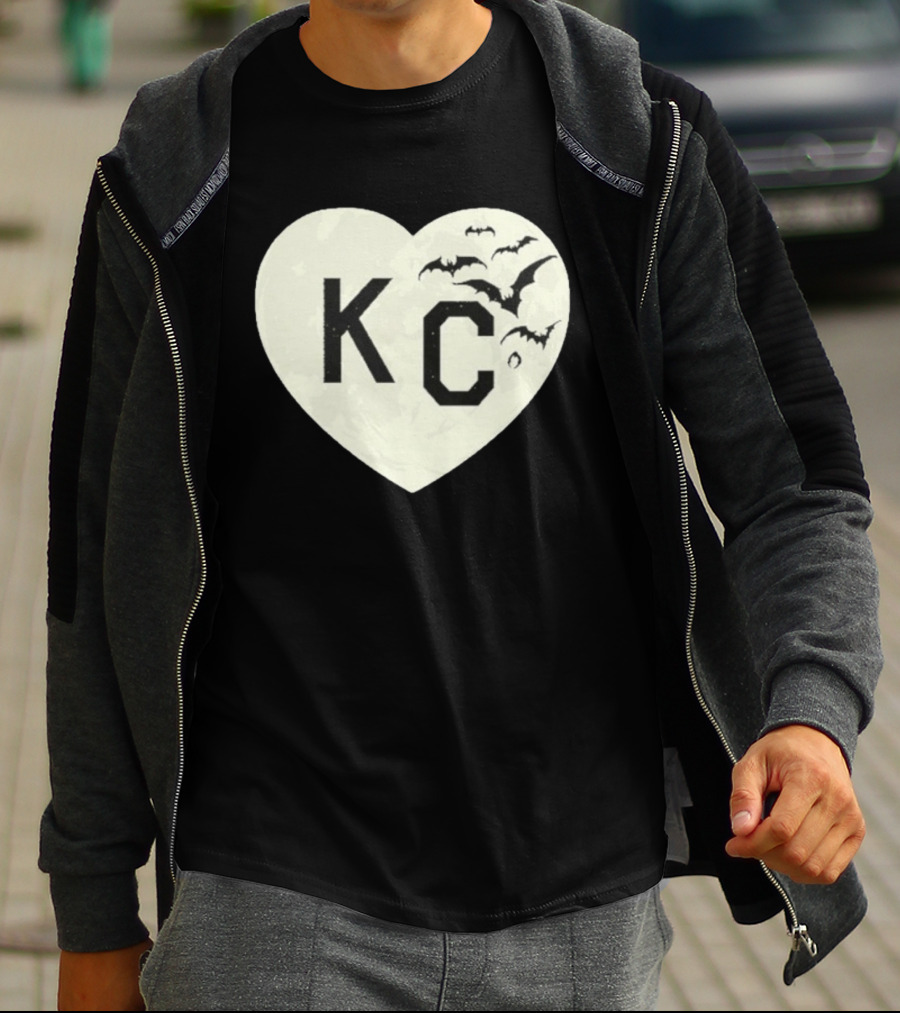 Kansas City KC Heart Moon Bats T-Shirt