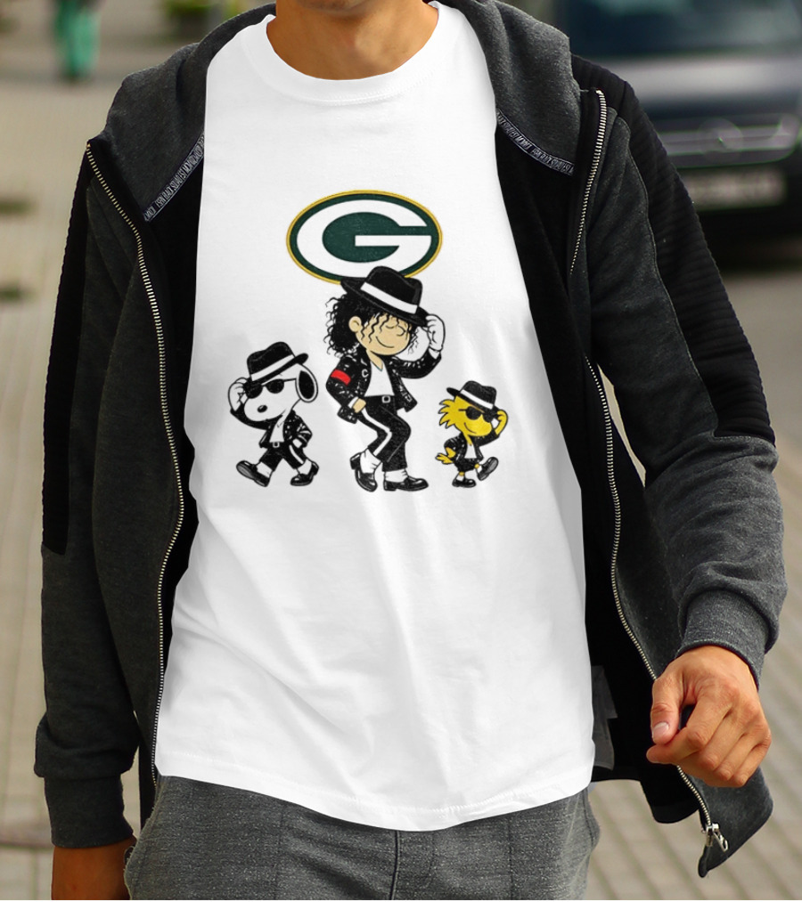 Green Bay Packers Charlie Brown Snoopy Woodstock Pop Rock Dance T-Shirt