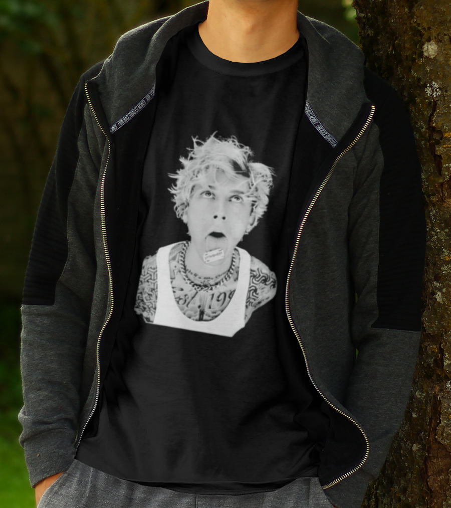 Machine Gun Kelly 1990 Blonde Hair Razor Tongue Tattoo Styling T-Shirt