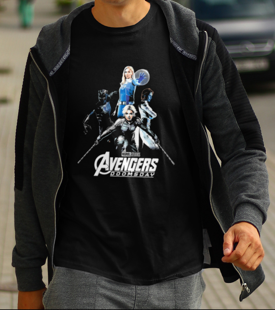 Marvel Avengers Age Of Ultron Heroes Cinematic Gathering T-Shirt