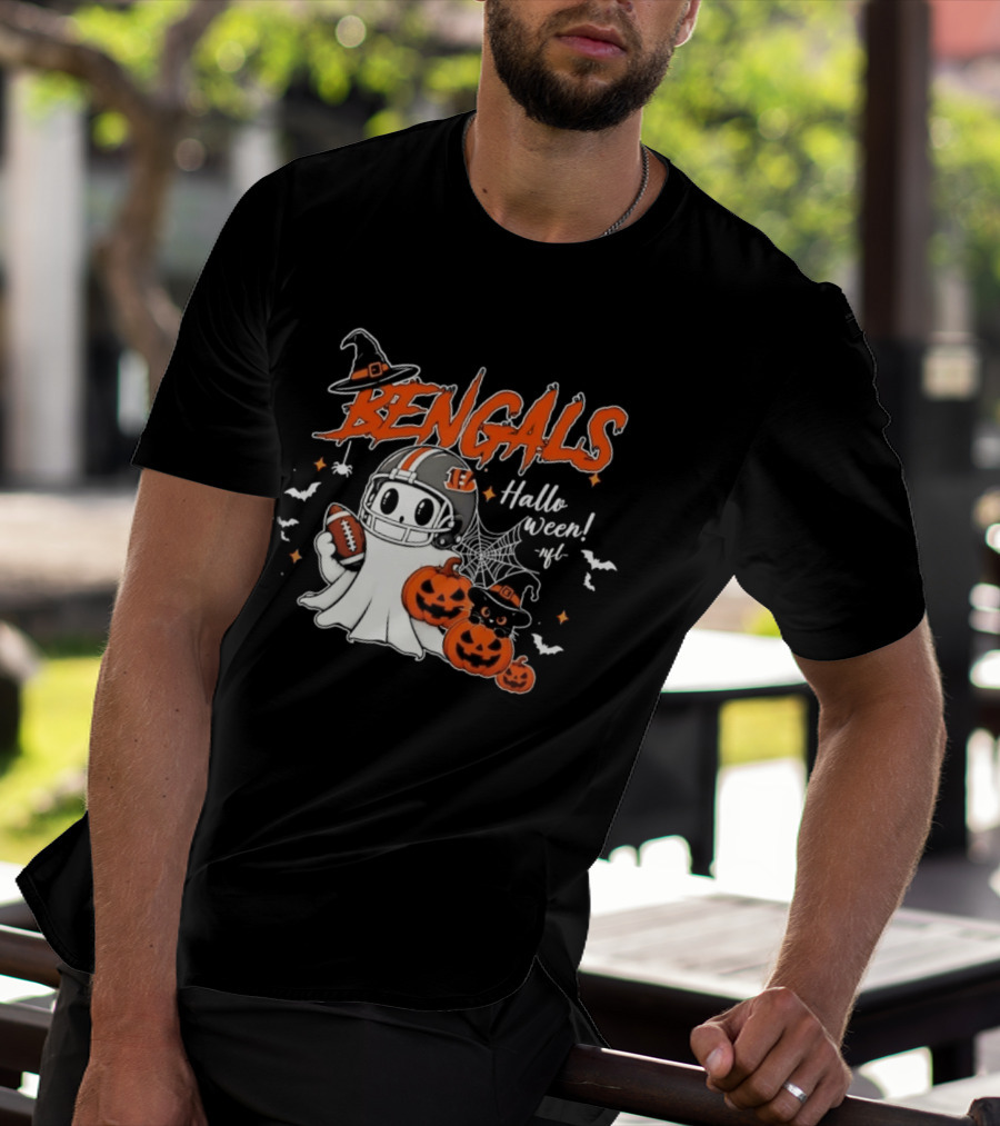 Bengals Halloween Ghost Football Pumpkin Helmets Spooky Scene T-Shirt