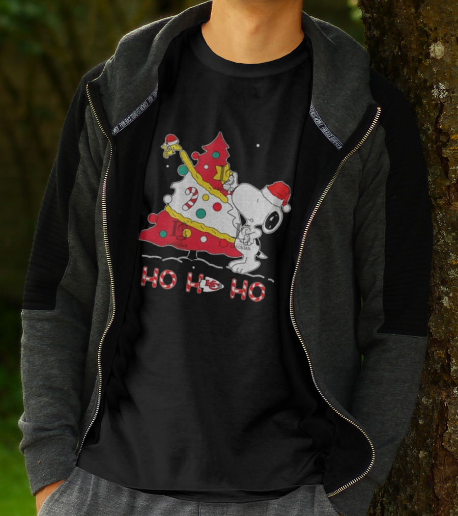 Kansas City Chiefs Snoopy Woodstock Christmas Tree Ho Ho Ho 2026 T-Shirt