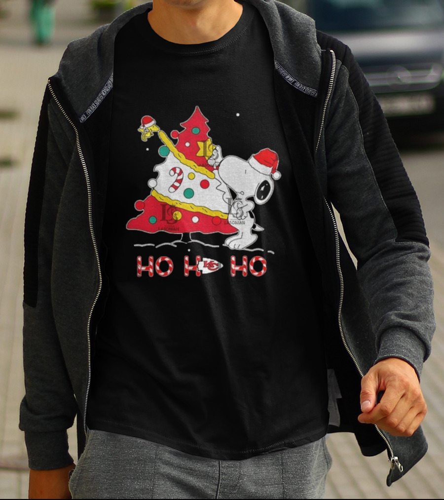Kansas City Chiefs Snoopy Woodstock Christmas Tree Ho Ho Ho 2026 T-Shirt