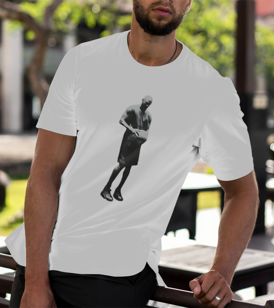 Michael Jordan Jumpman Chicago Bulls Statue T-Shirt