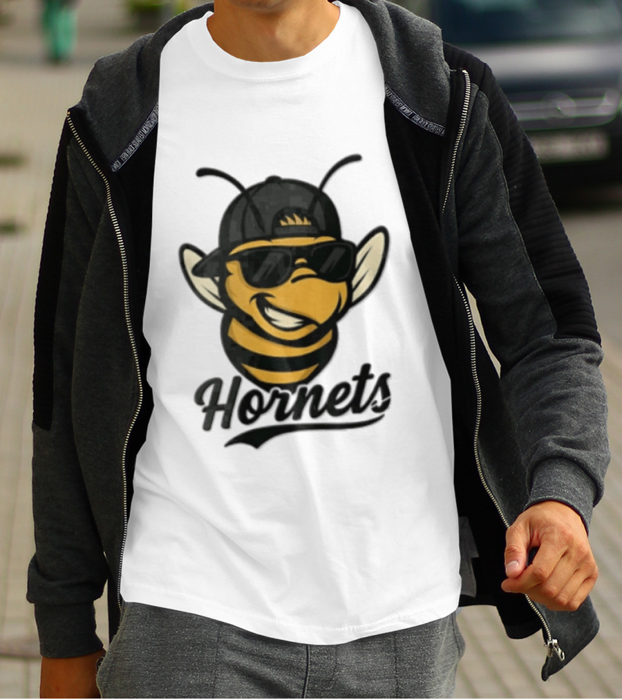 Charlotte Hornets Bee Wearing Sunglasses And Cap T-Shirt