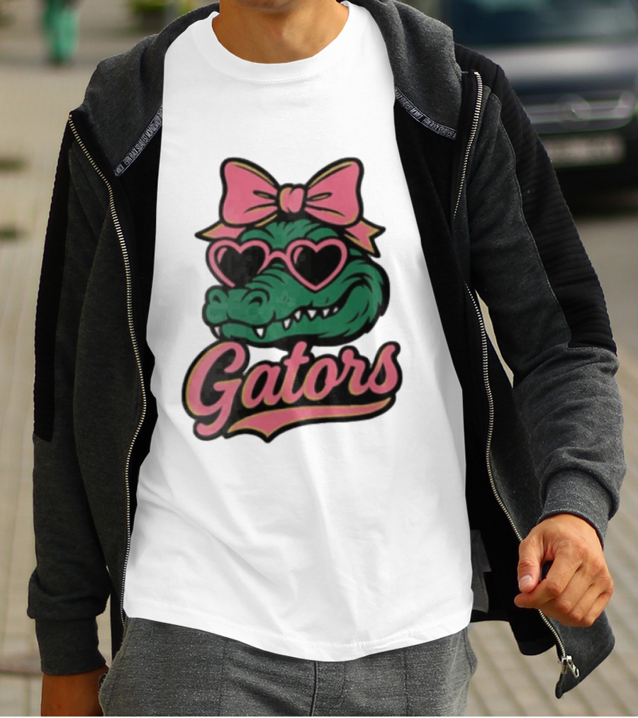 Florida Gators Green Alligator Pink Bow Heart Sunglasses T-Shirt