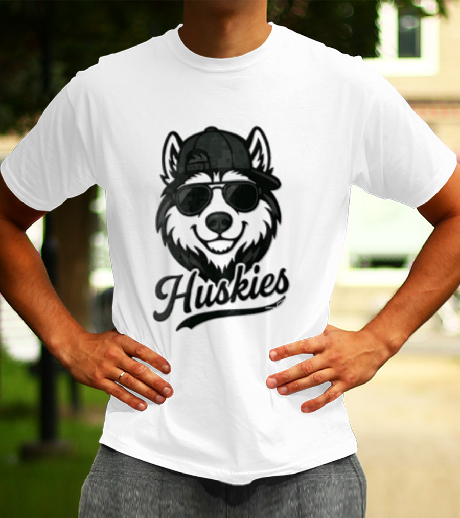 Huskies Husky Dog In Sunglasses And Cap T-Shirt