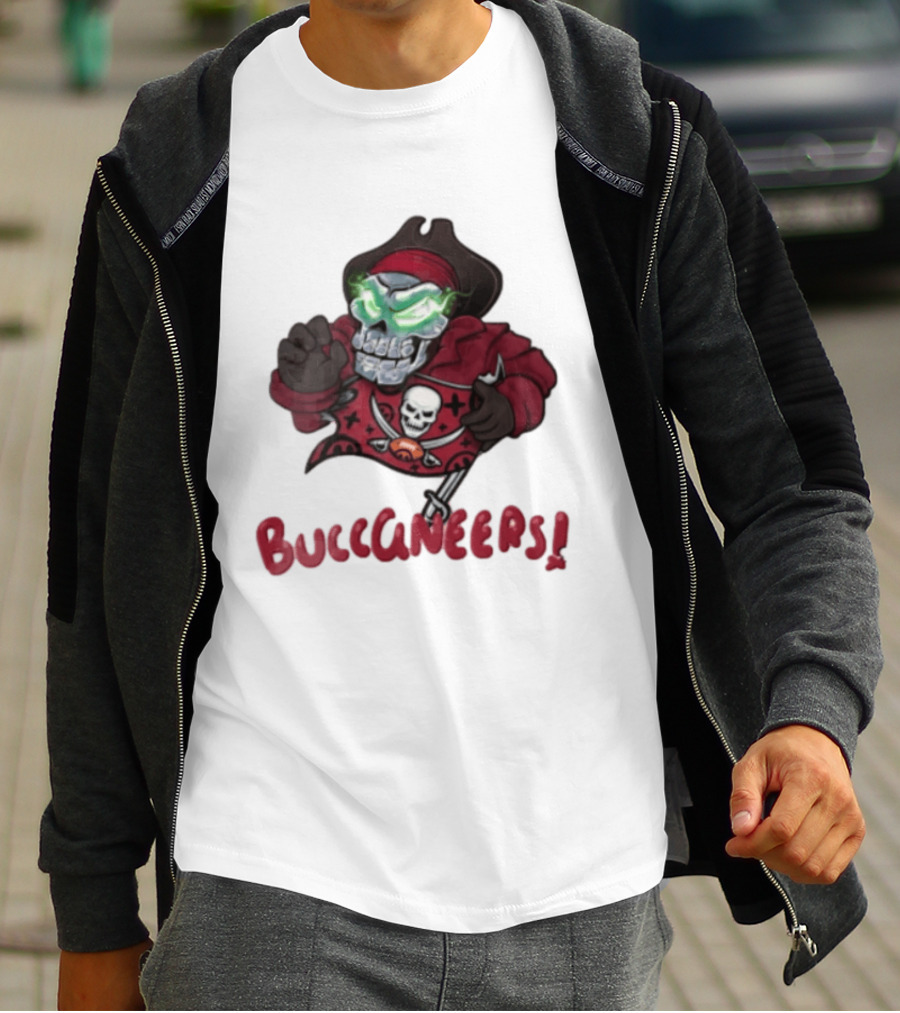 Tampa Bay Buccaneers Skull Pirate Green Eyes Buccaneers Flag T-Shirt