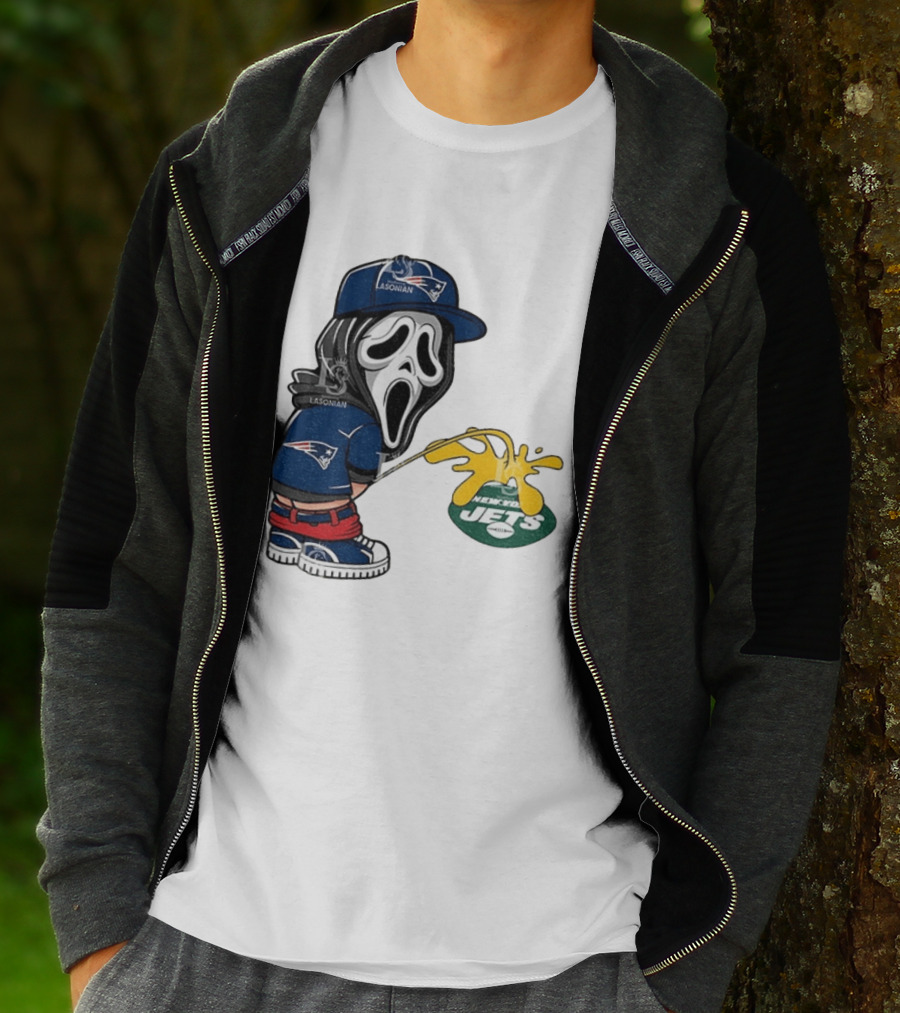 New England Patriots Ghostface Urinating On New York Jets T-Shirt