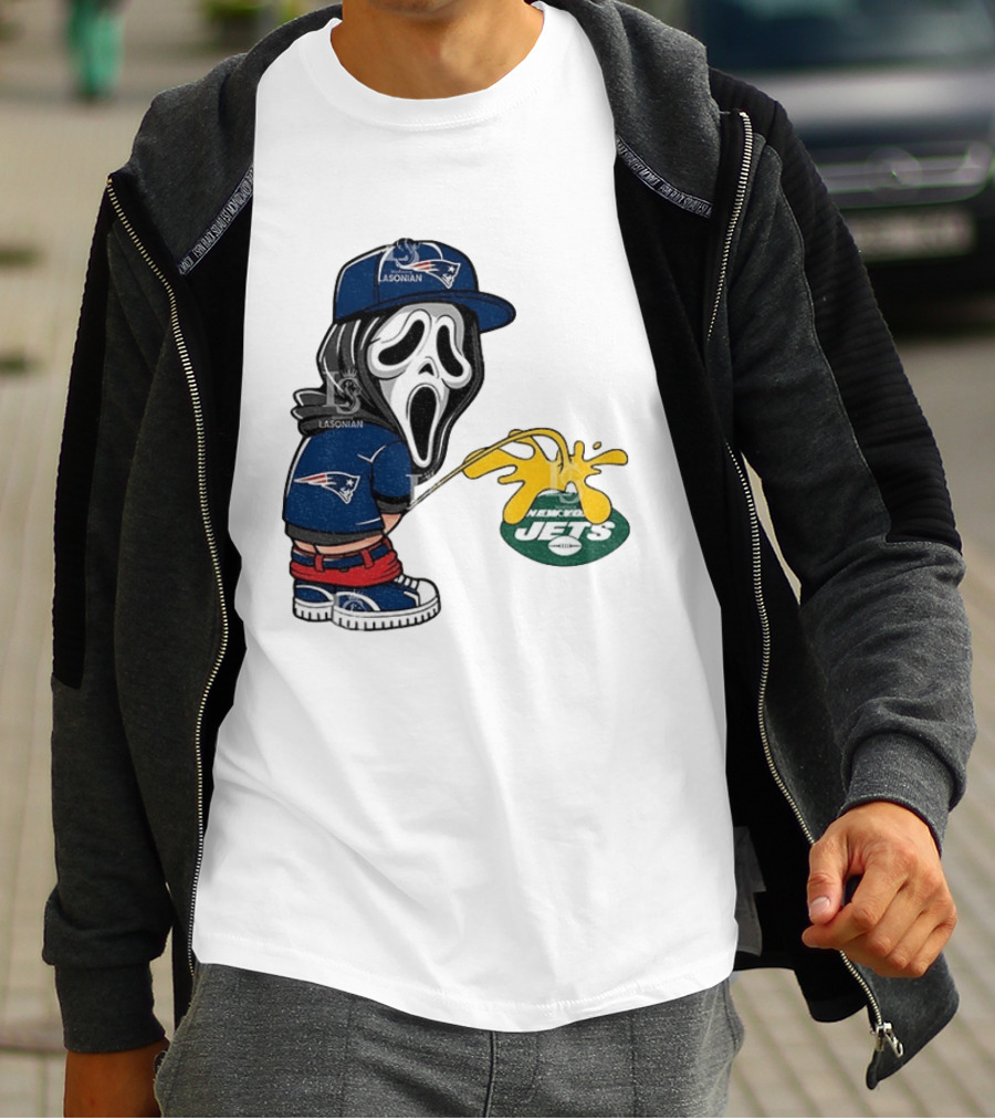 New England Patriots Ghostface Urinating On New York Jets T-Shirt