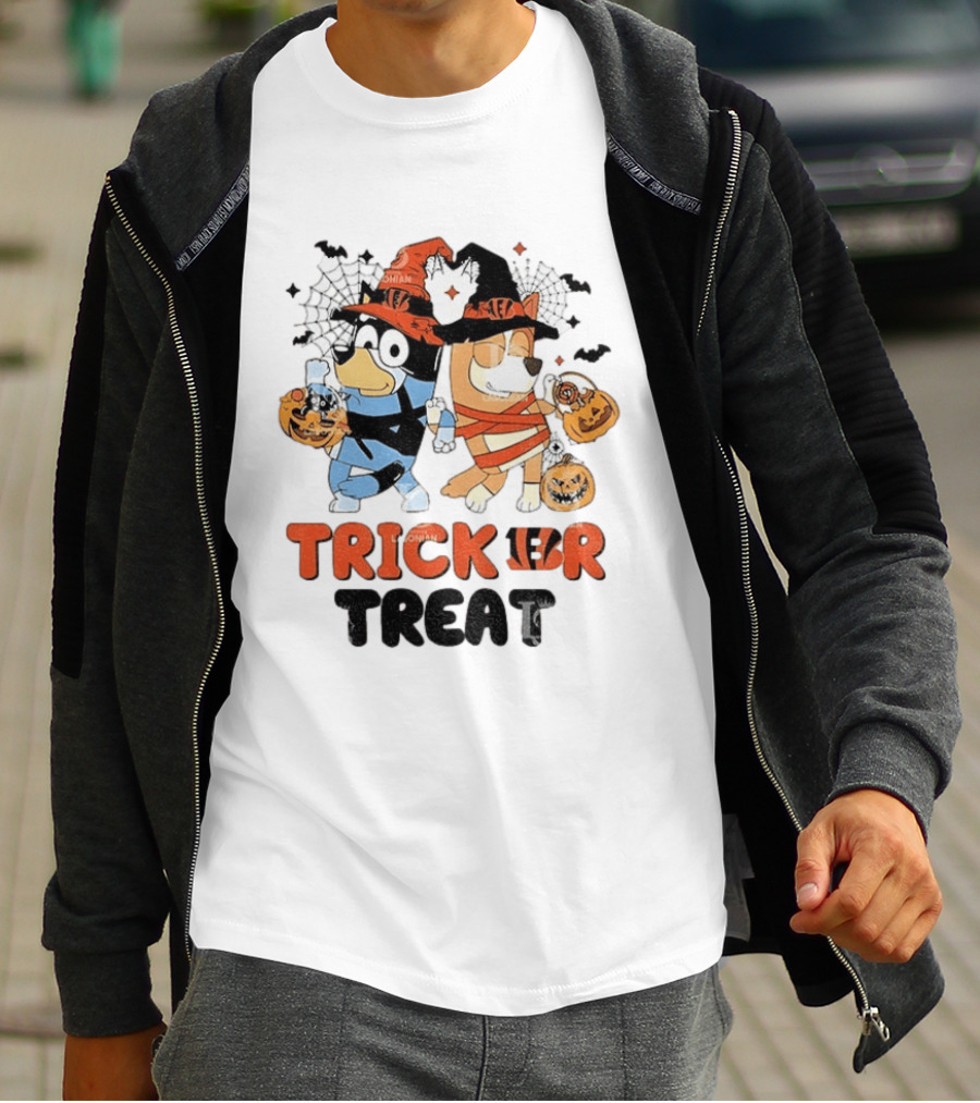 Philadelphia Eagles Bluey Trick Or Treat Halloween Character Costumes T-Shirt