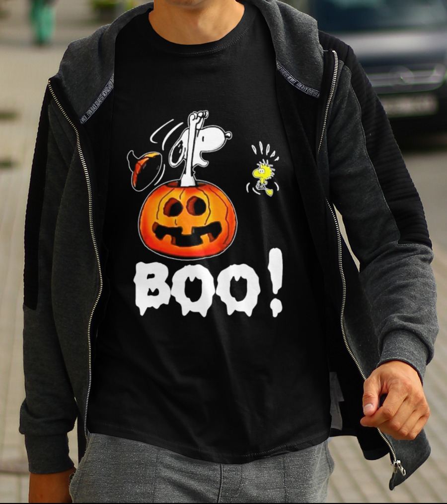 Snoopy Pumpkin Costume Woodstock Halloween BOO Peanuts T-Shirt