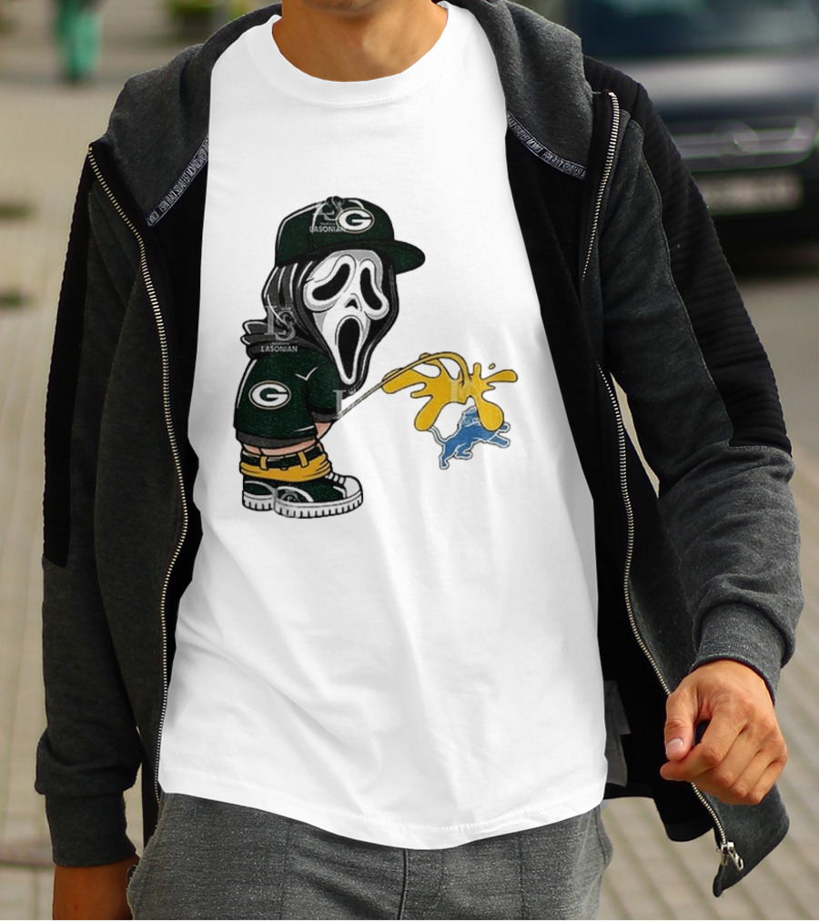 Green Bay Packers Ghostface Pissing On Detroit Lions NFL Rivalry T-Shirt