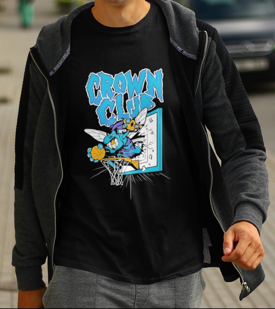 Crown Club Charlotte Hornets Basketball Dunking T-Shirt
