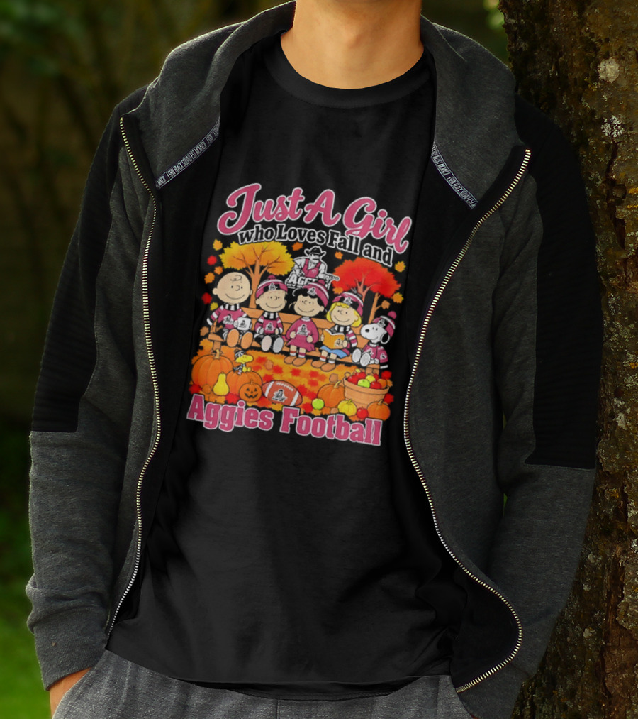 Just A Girl Who Loves Fall And Aggies Football With Charlie Brown And Snoopy T-Shirt