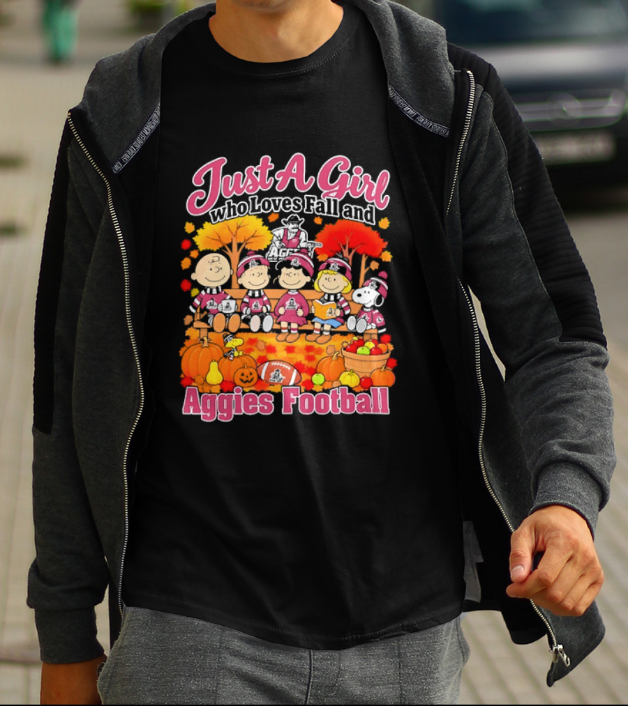 Just A Girl Who Loves Fall And Aggies Football With Charlie Brown And Snoopy T-Shirt