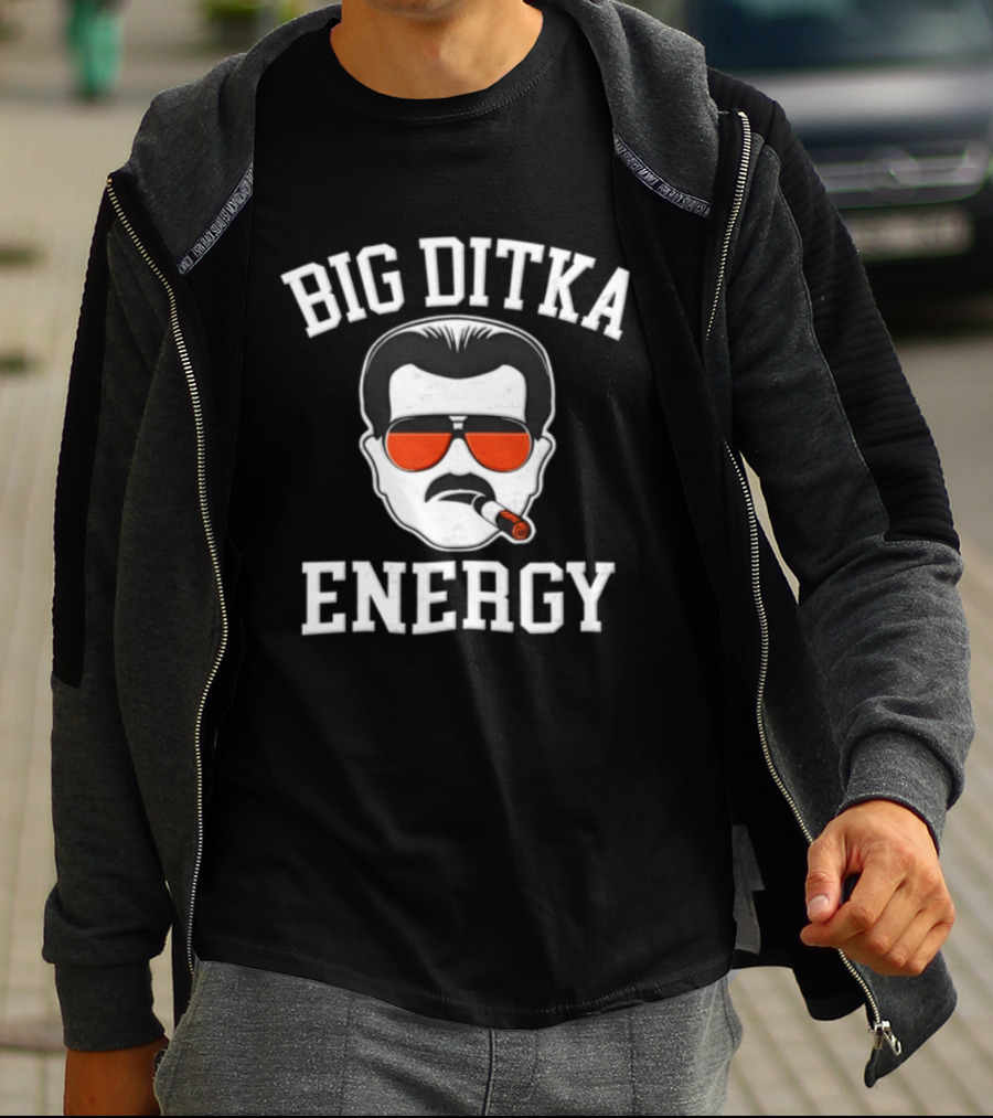 Big Ditka Energy Mike Ditka Coach Face Sunglasses Cigar Chicago Bears Football T-Shirt