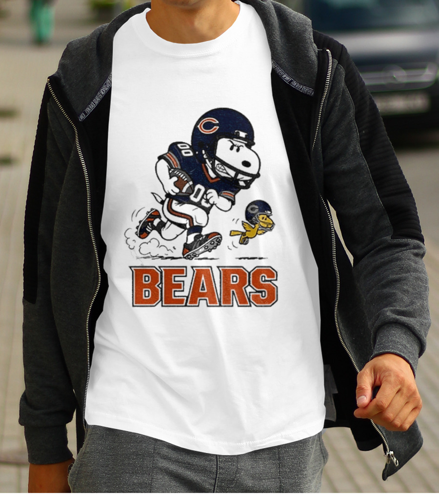 Chicago Bears Snoopy And Woodstock Football Team Fan T-Shirt
