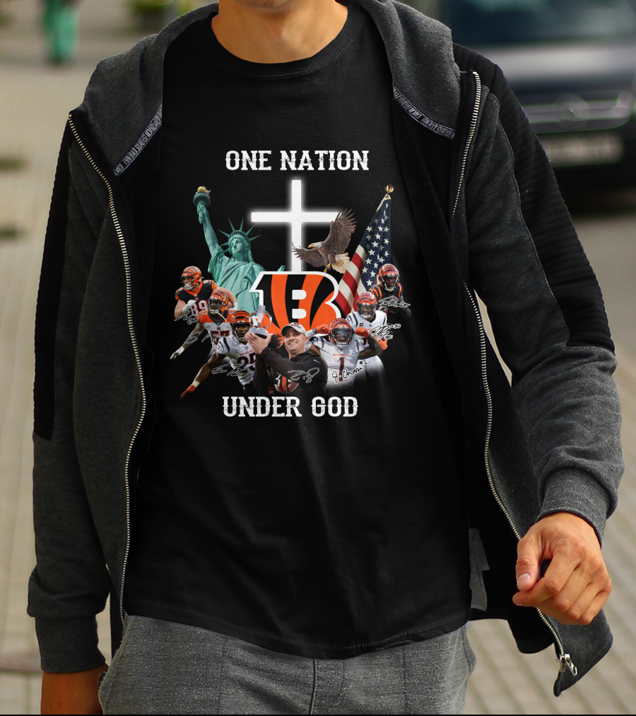 Cincinnati Bengals One Nation Under God Statue Of Liberty American Flag Eagle Football Players T-Shirt