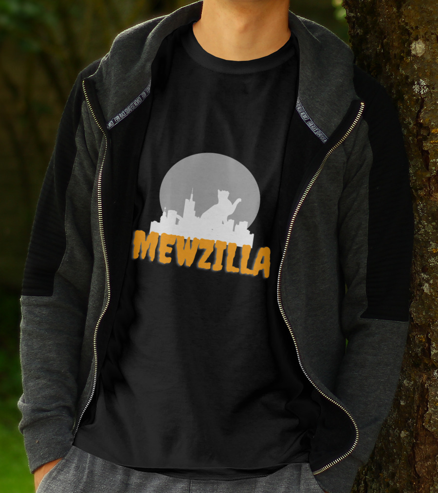 Mewzilla Cat Silhouette Over City Skyline Full Moon T-Shirt