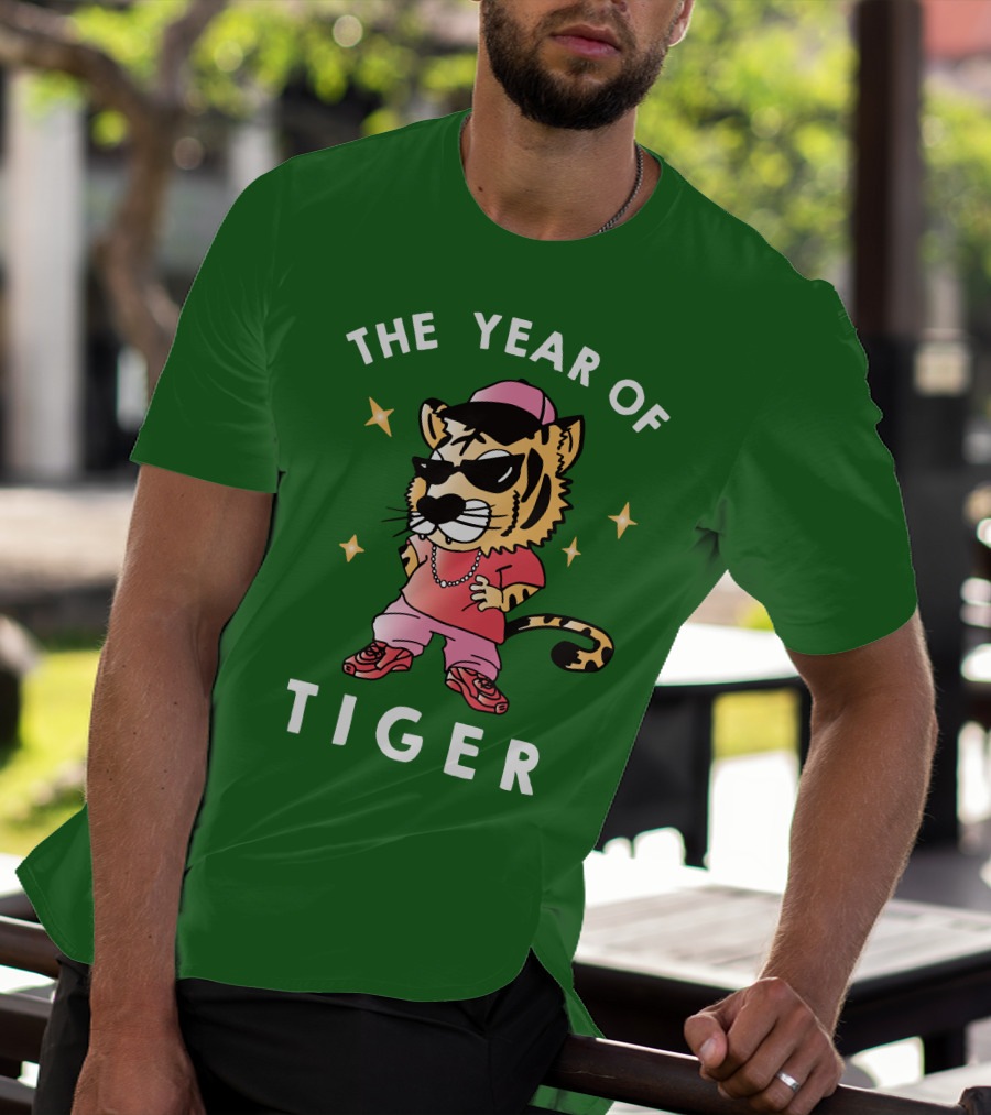 THE YEAR OF TIGER Hip Hop Style Cartoon Tiger Wearing Sunglasses And Chain T-Shirt