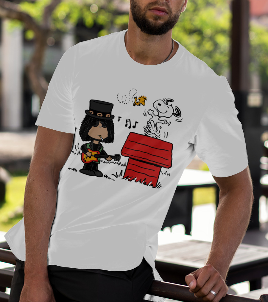 Slash Style Guitarist With Snoopy And Woodstock Playing Music T-Shirt