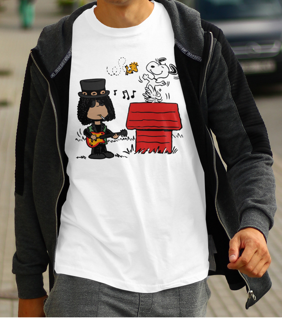 Slash Style Guitarist With Snoopy And Woodstock Playing Music T-Shirt
